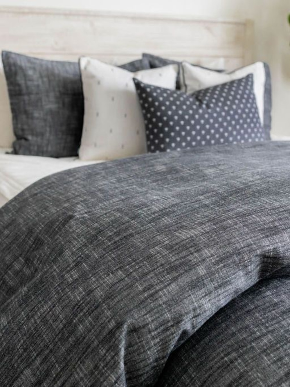 Charcoal Gray Textured Duvet Cover - Modern Home Bedding